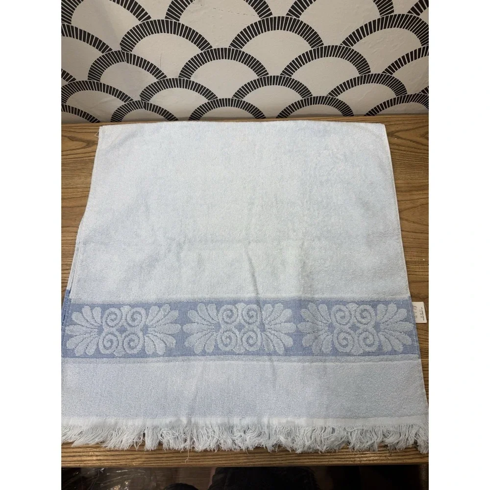 Vtg Cannon Monticello Santa Cruz Bath Towel Sculpted Fringe Light Blue‎